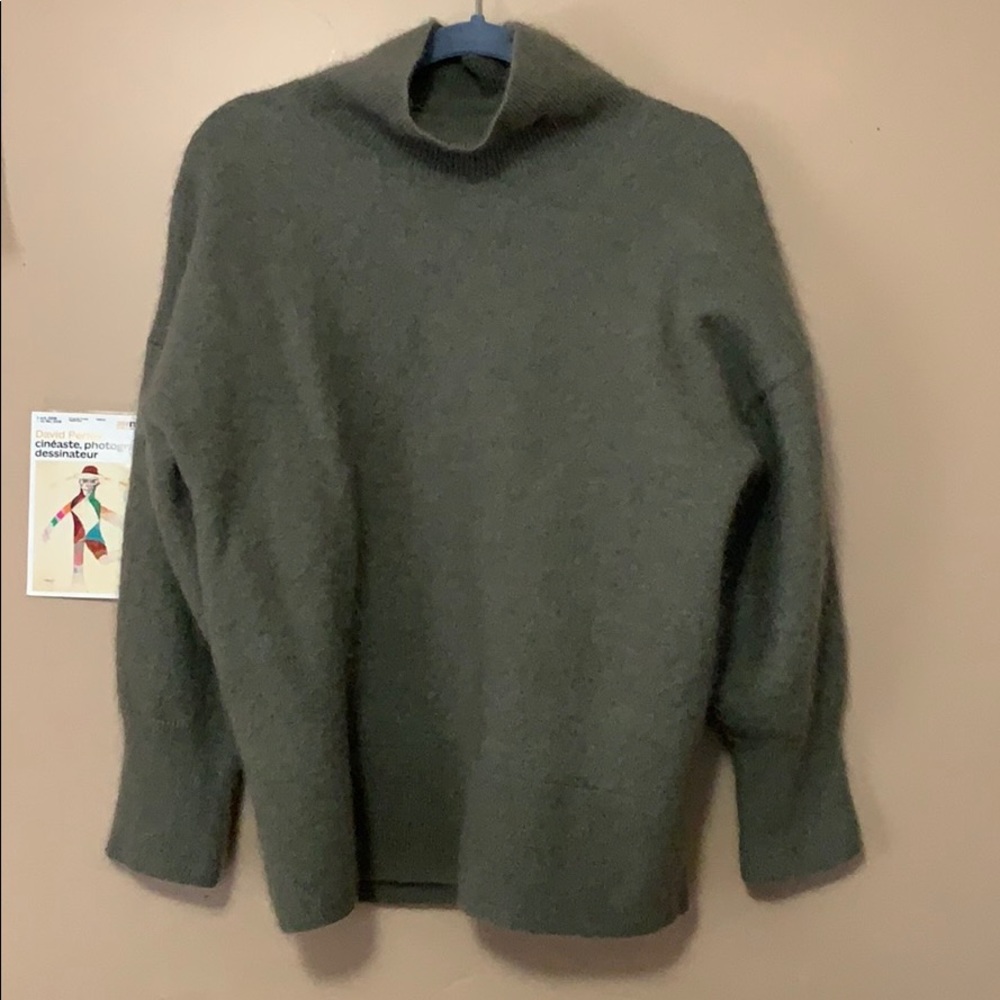 thick Zara green turtleneck. only worn a few times